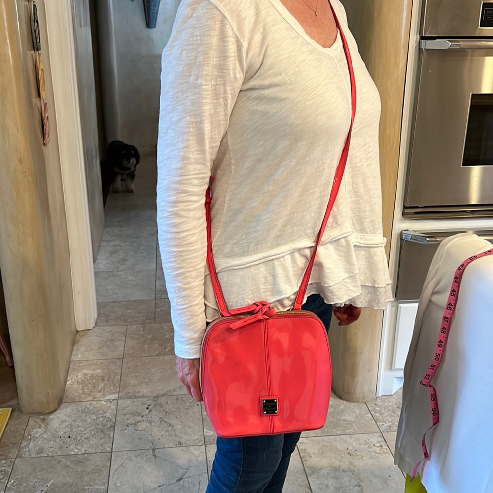 Dooney & Bourne crossbody bag